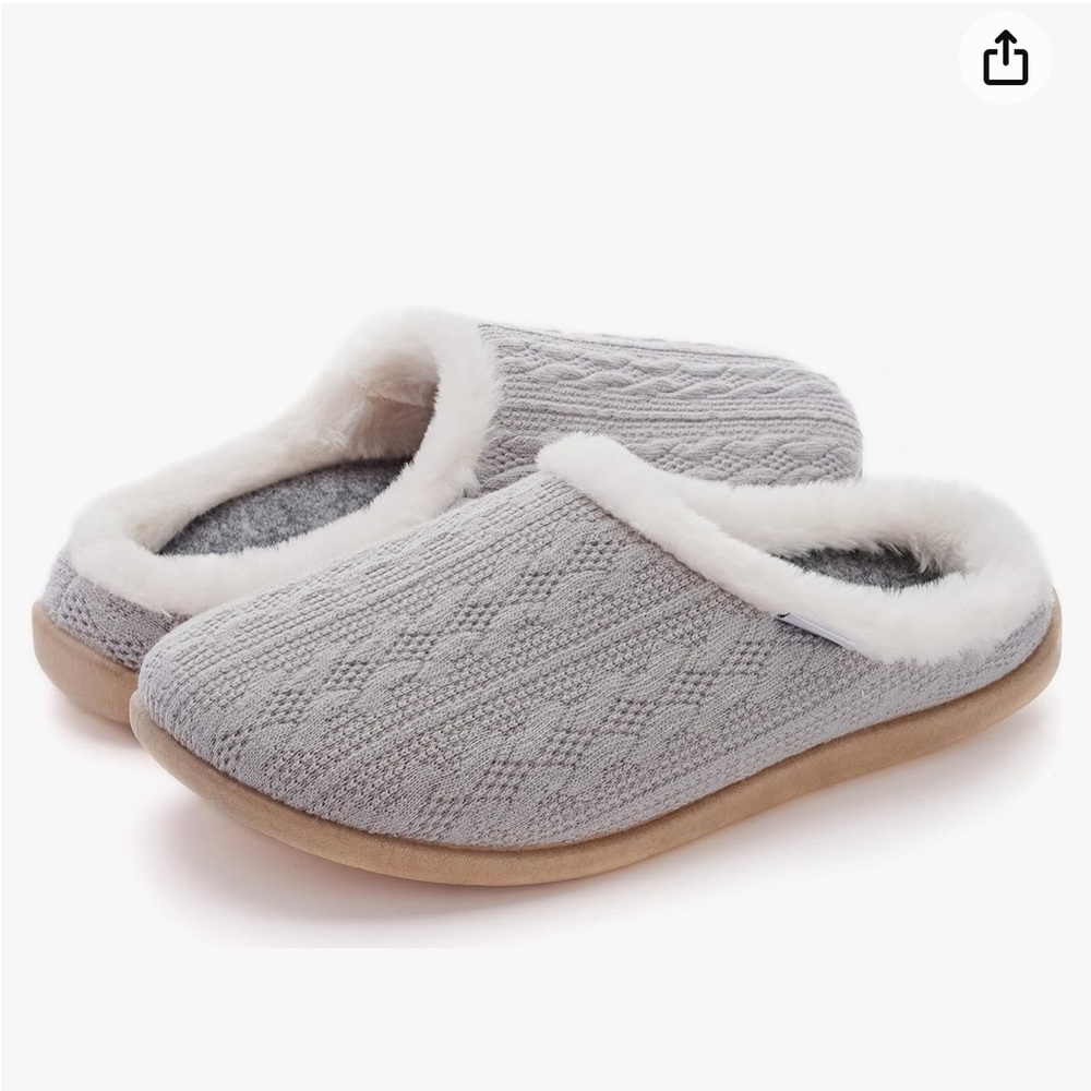 Women’s virtually new house slippers